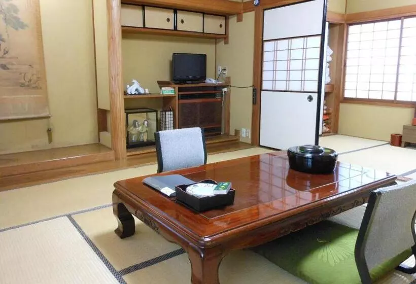 Ryokan Noren Yado Meigetsu