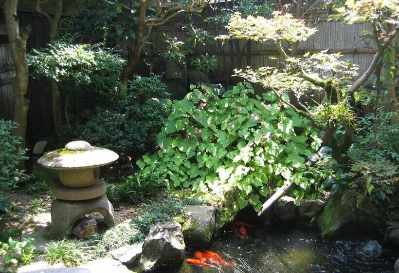 ريوكان Noren Yado Meigetsu