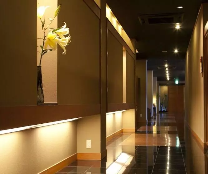 旅館 Rakuyu