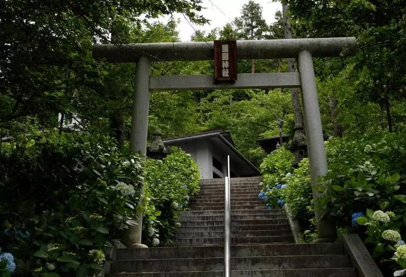 旅館 Rakuyu