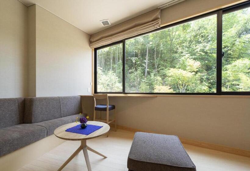 Рёкан Sekisuien