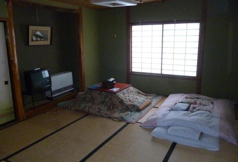 Uotoshi Ryokan