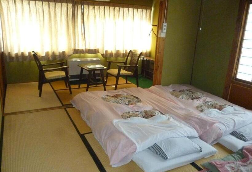 Uotoshi Ryokan