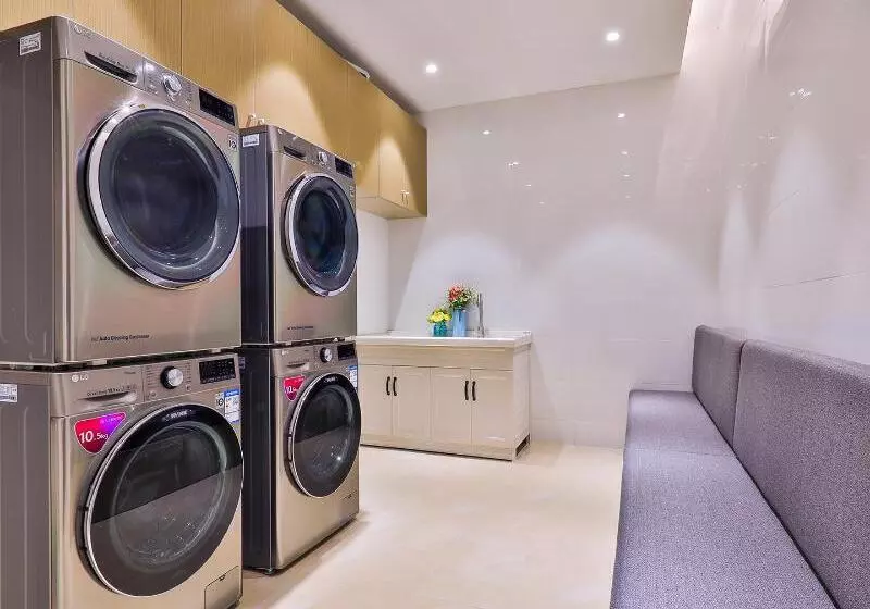 Crystal Orange Hotel (shanghai University Dachang)