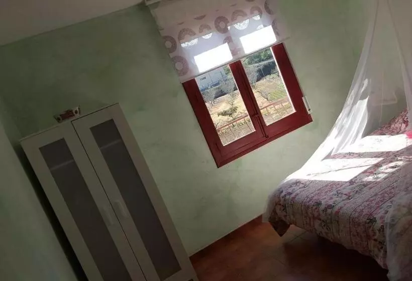 هاستل Hostal A La Sombra Del Laurel