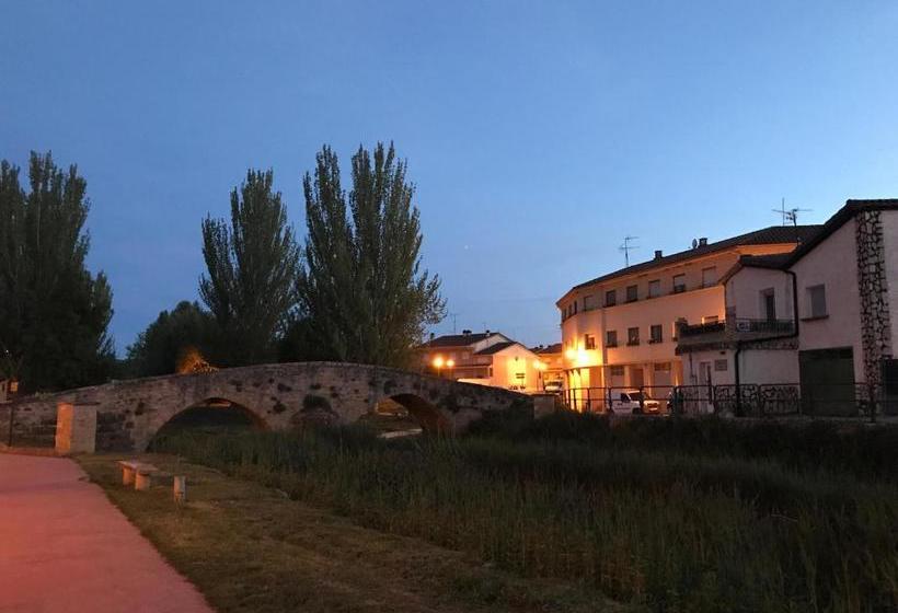 Общежитие Casa Magica Villatuerta