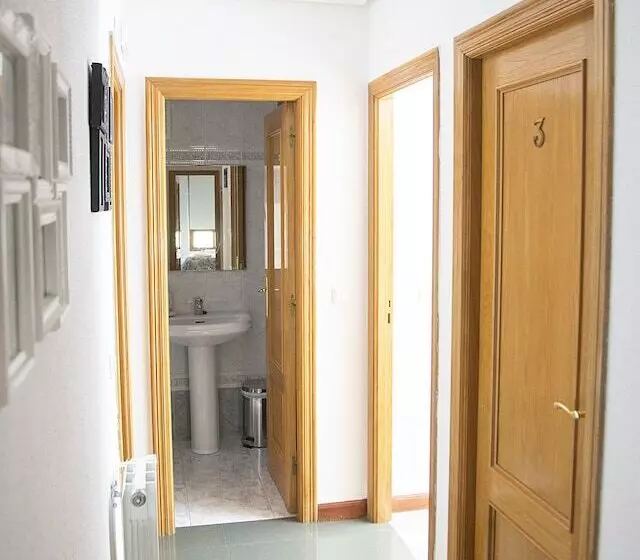 تختخواب و صبحانه Alojamiento Miramar