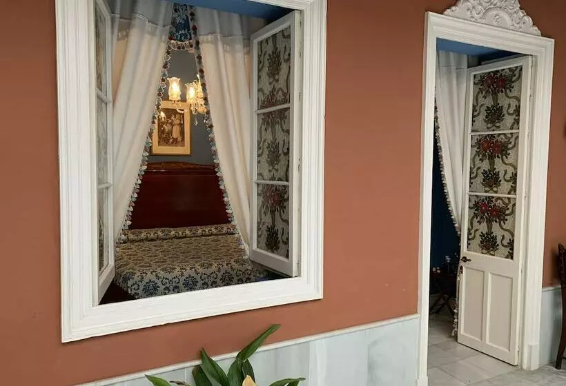 تختخواب و صبحانه Casa Palacio Jerezana