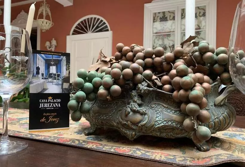 تختخواب و صبحانه Casa Palacio Jerezana