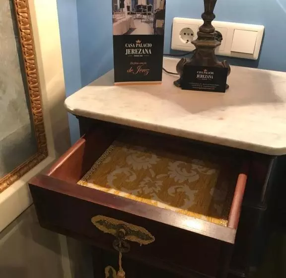 تختخواب و صبحانه Casa Palacio Jerezana