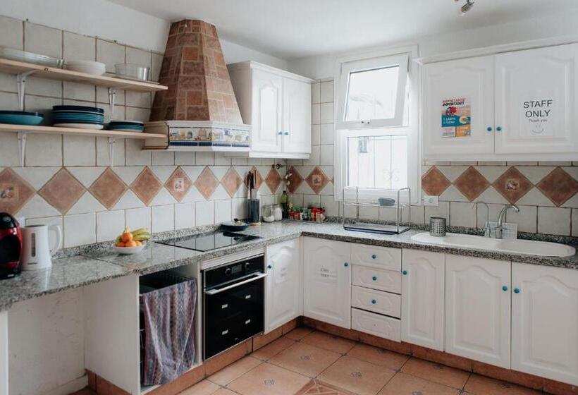 تختخواب و صبحانه Endless Summer House