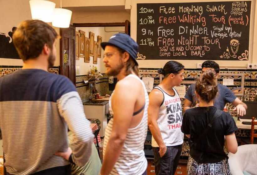 هاستل Onefam Catedral