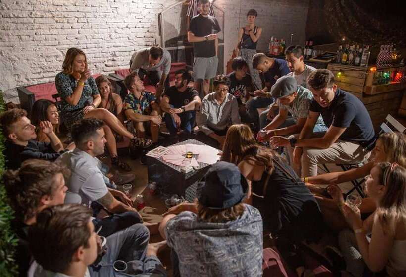 هاستل Onefam Catedral