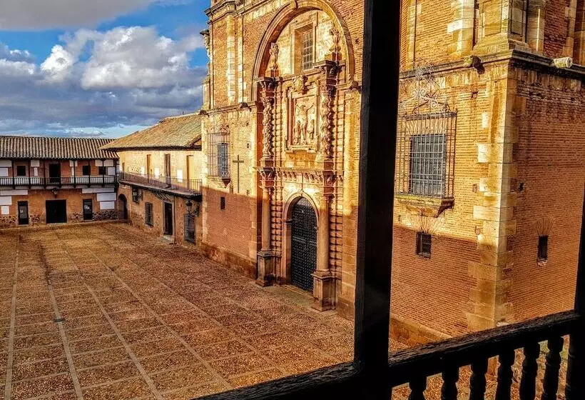 Hotelli Hospedería Santa Elena