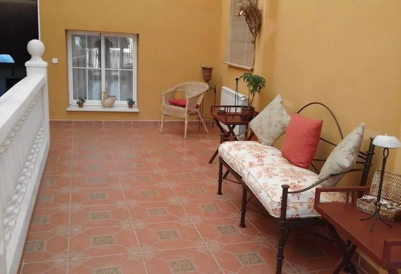 ホテル Hostal Rural Cumbres De Castilla