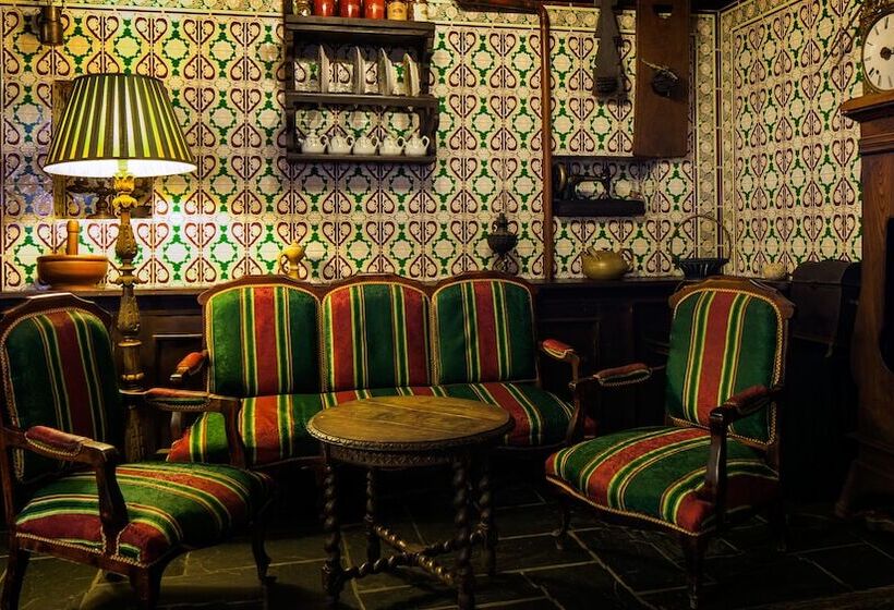 هتل La Moncloa De San Lazaro