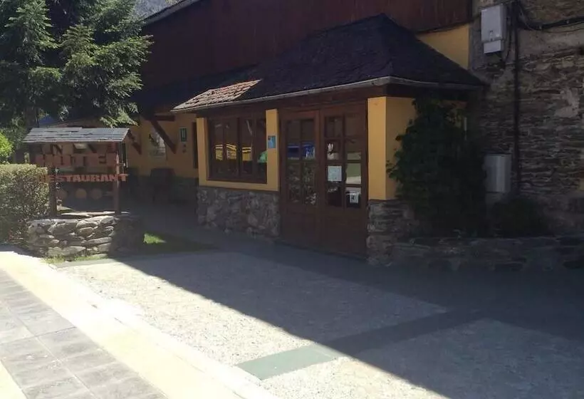 Otel La Ribera