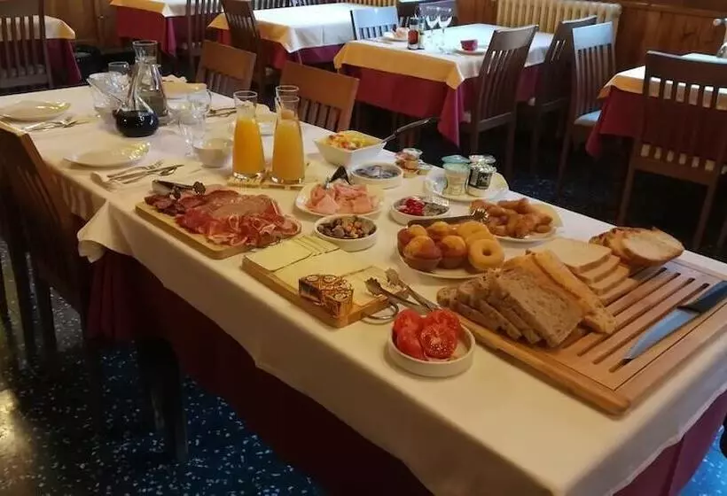 Otel La Ribera