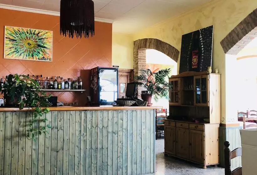 هتل Restaurant El Balco Del Priorat