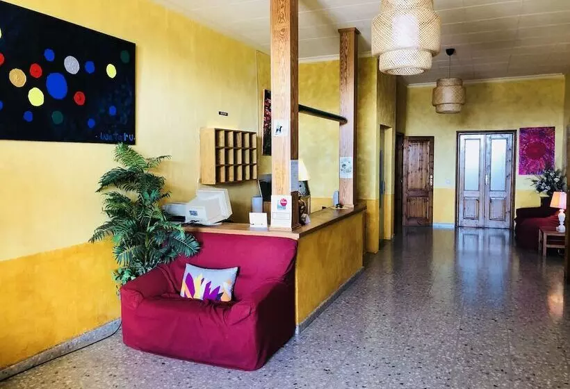هتل Restaurant El Balco Del Priorat