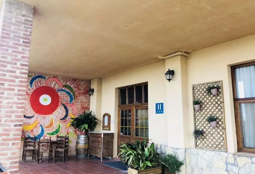 هتل Restaurant El Balco Del Priorat