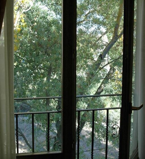 فندق Restaurante Santa Elena