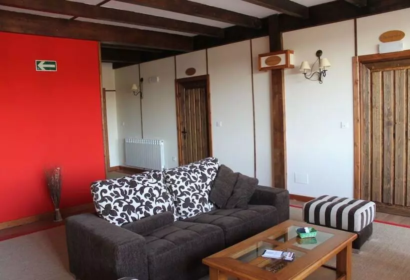 ホテル Rural Restaurante Las Baronas