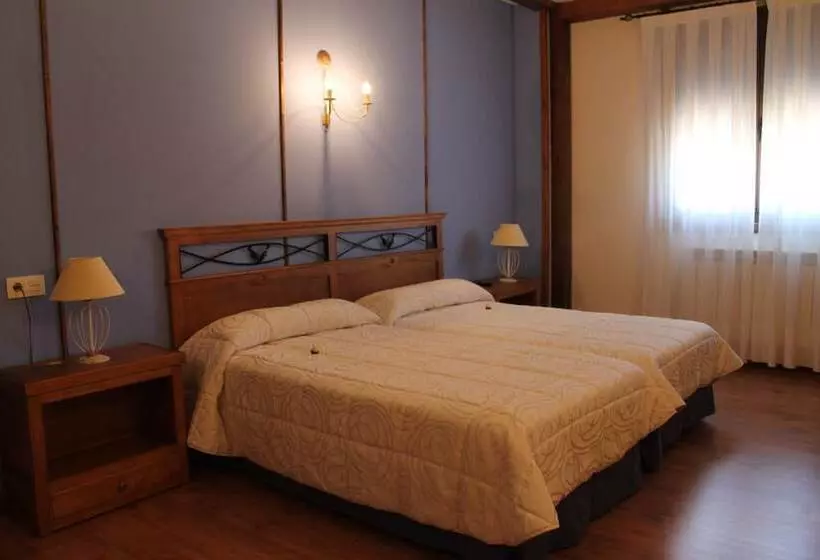 ホテル Rural Restaurante Las Baronas