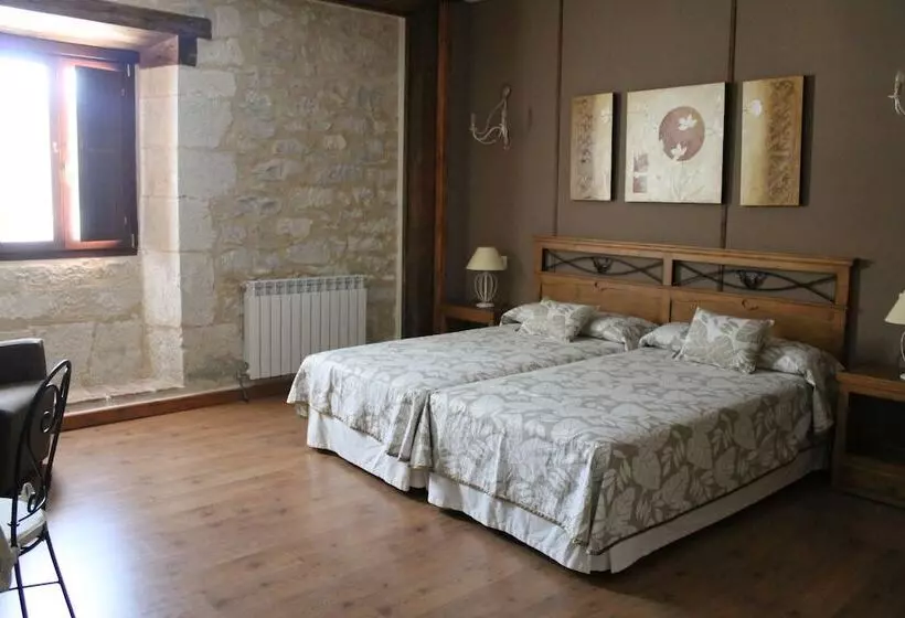 ホテル Rural Restaurante Las Baronas