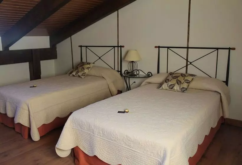 ホテル Rural Restaurante Las Baronas