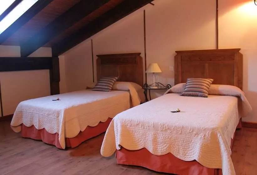 ホテル Rural Restaurante Las Baronas