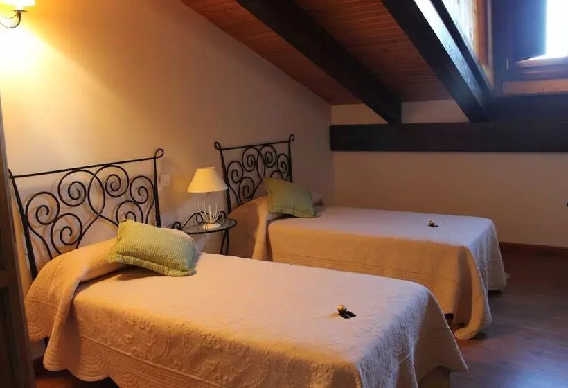 ホテル Rural Restaurante Las Baronas