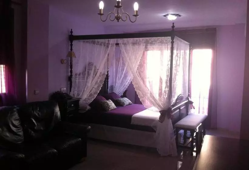 ホテル Rural Villa De Cañamero