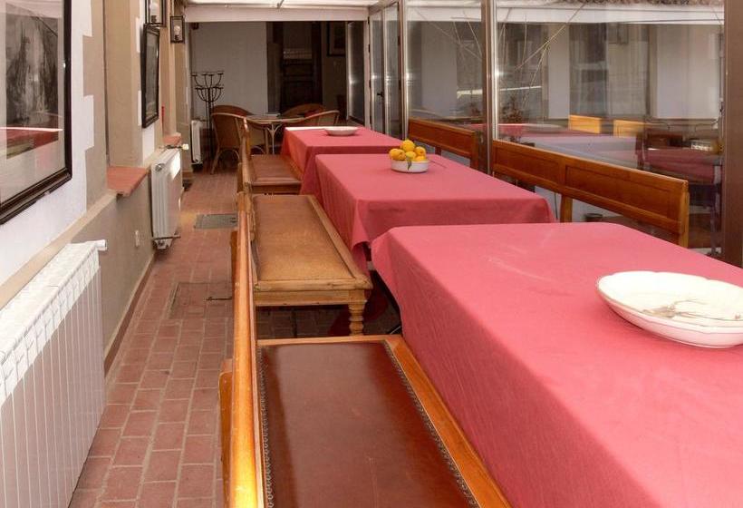 Отель Valdemora Casa De Campo