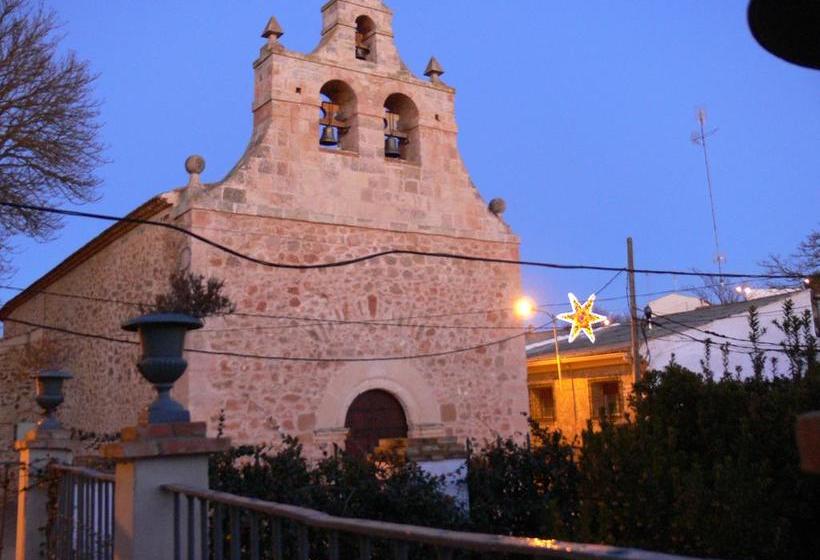 Отель Valdemora Casa De Campo