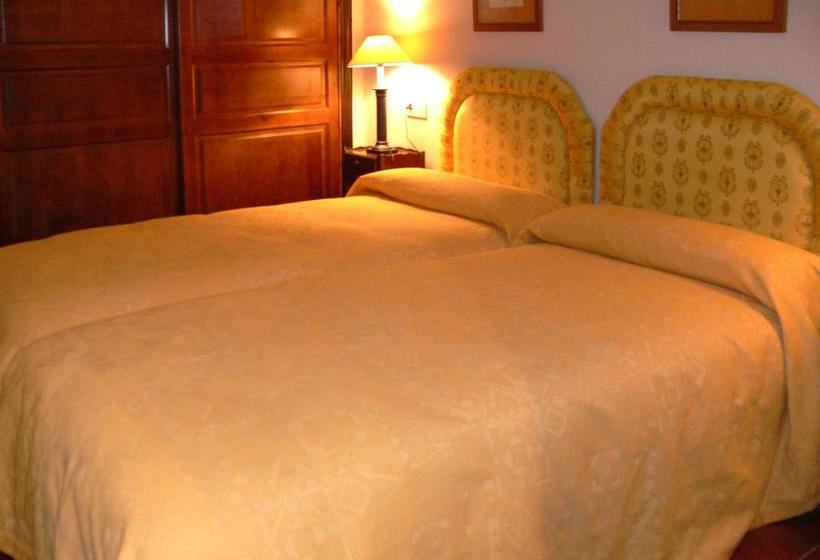 Отель Valdemora Casa De Campo