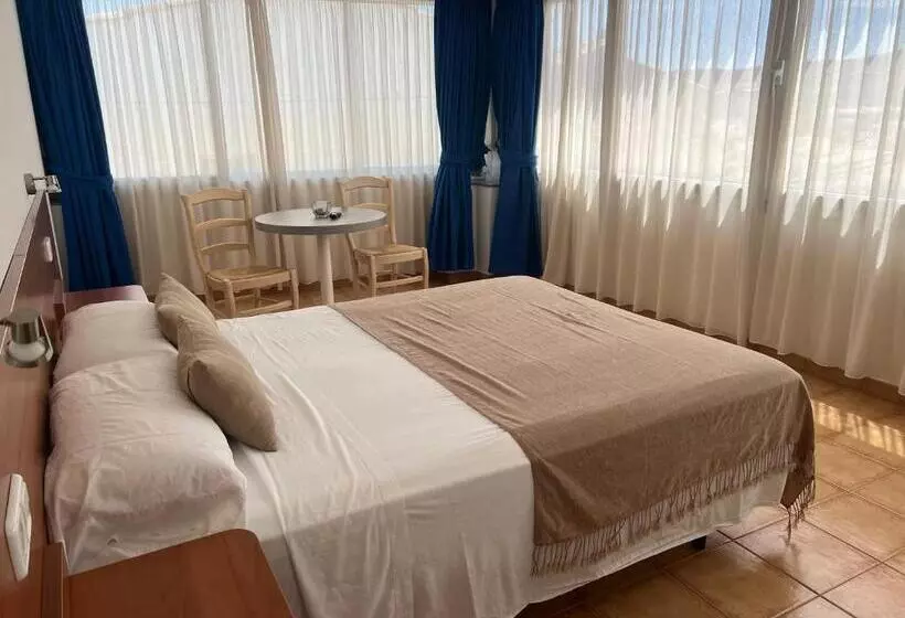 Hotel Vehí