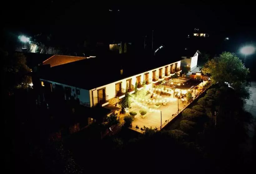 هتل Villa Xarahiz