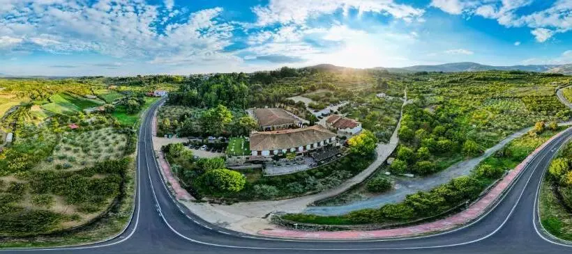 هتل Villa Xarahiz