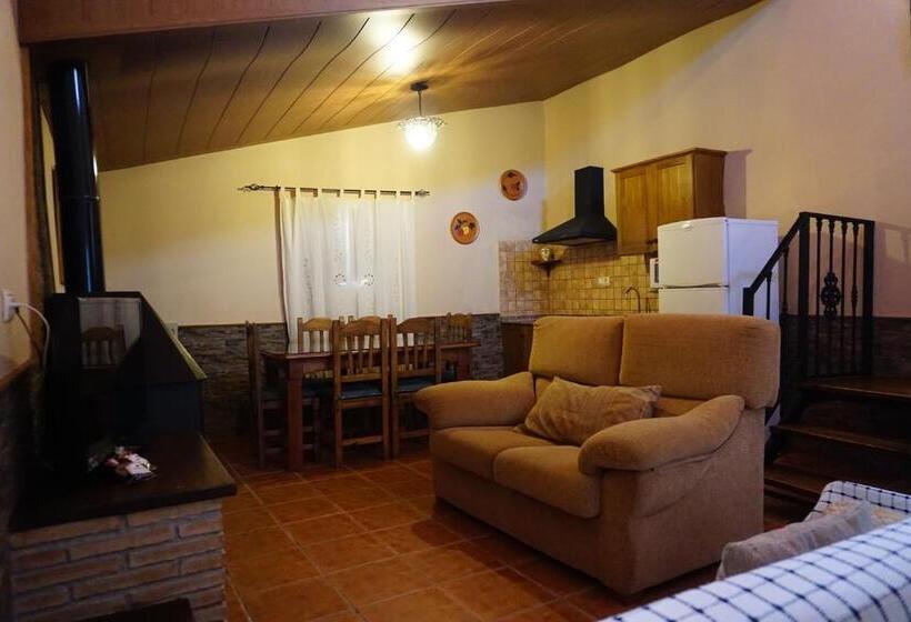 אתר נופש Cabañas Cortijo El Helao