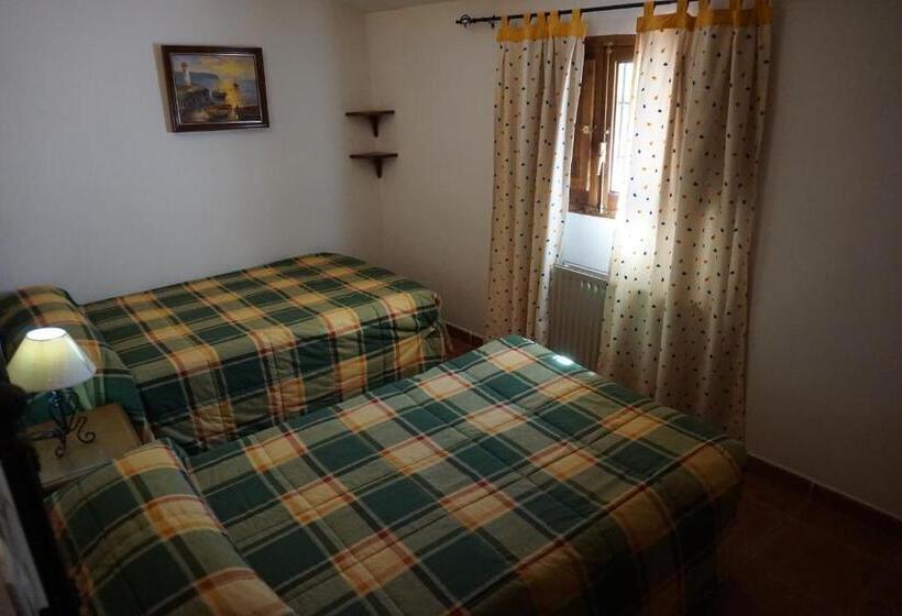 אתר נופש Cabañas Cortijo El Helao