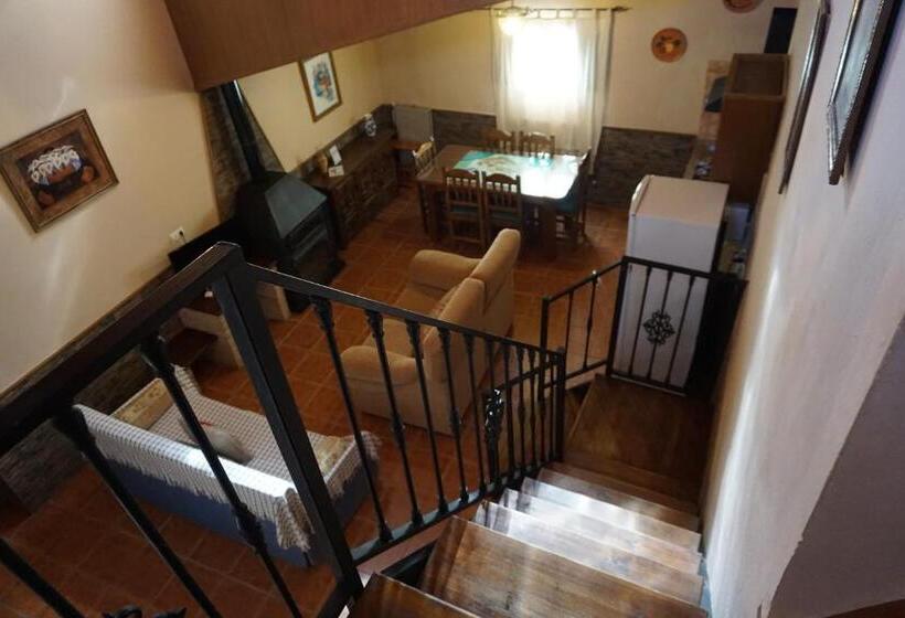 אתר נופש Cabañas Cortijo El Helao