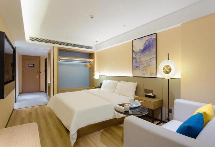 Starway Hotel Nanchang Honggutan Lvdi Twin Tower Wanda Plaza