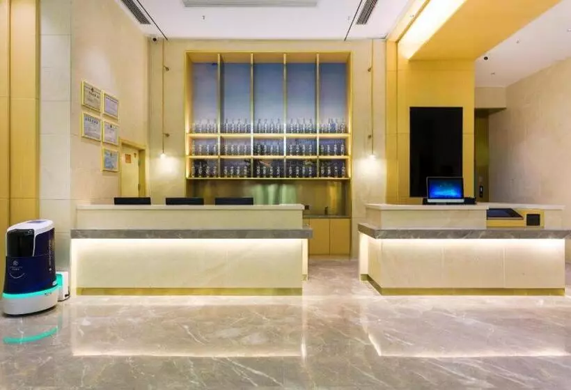 Starway Hotel Nanchang Honggutan Lvdi Twin Tower Wanda Plaza