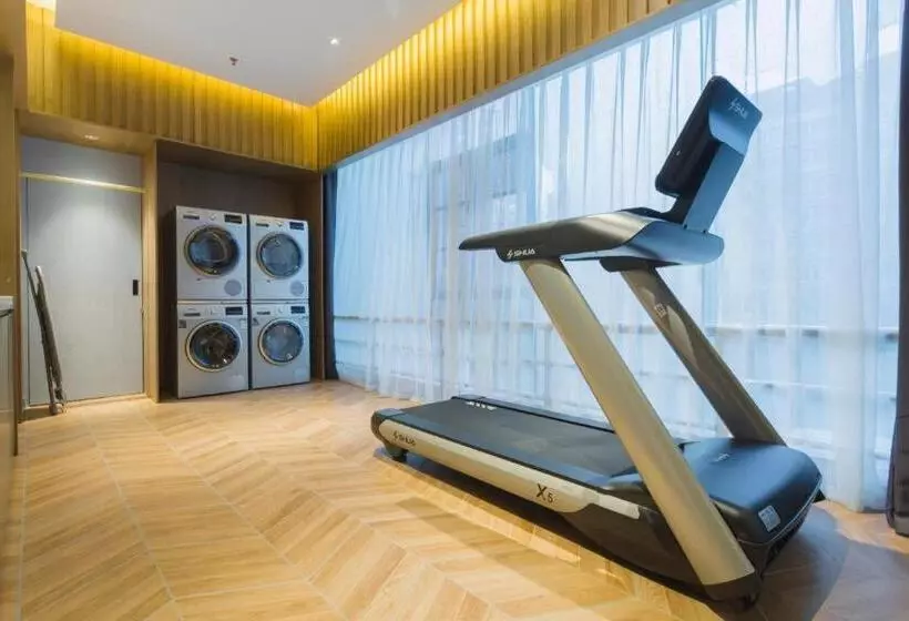 Starway Hotel Nanchang Honggutan Lvdi Twin Tower Wanda Plaza