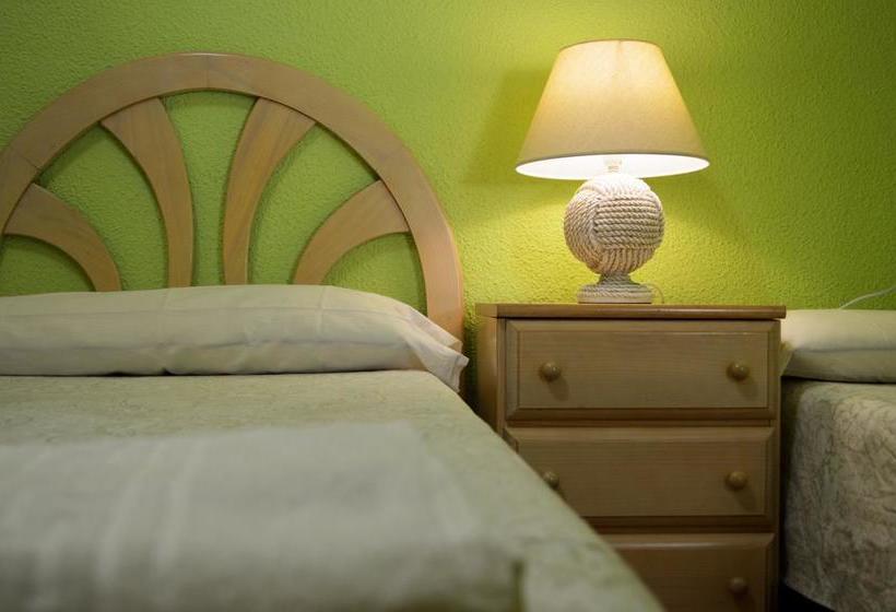 فندق صغير Residencia Universitaria Europa