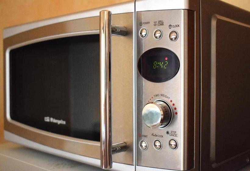 فندق صغير Residencia Universitaria Europa