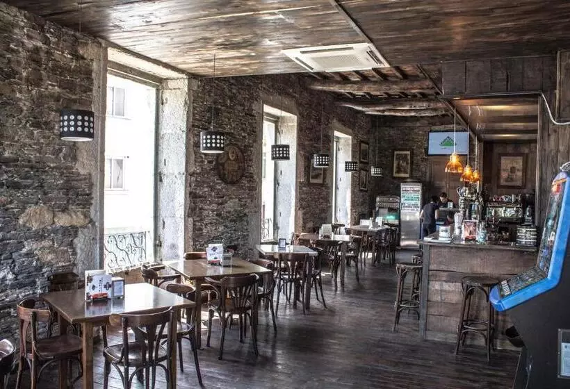 هاستل Roots&boots Lugo