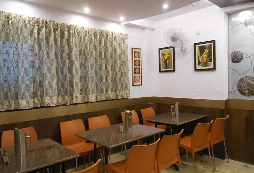 Hotel Aditya
