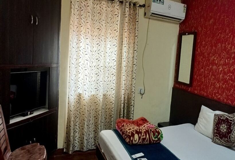 호텔 Geetanjali St Bus Stand Panvel